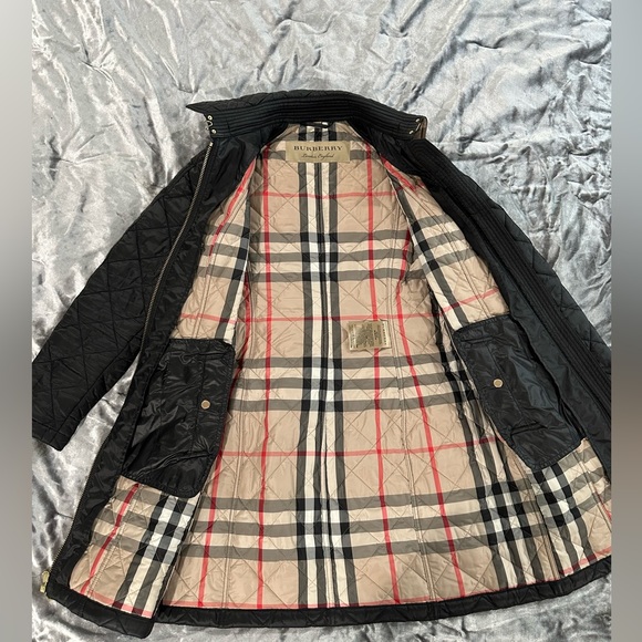 Burberry Jacket - Picture 3 of 9
